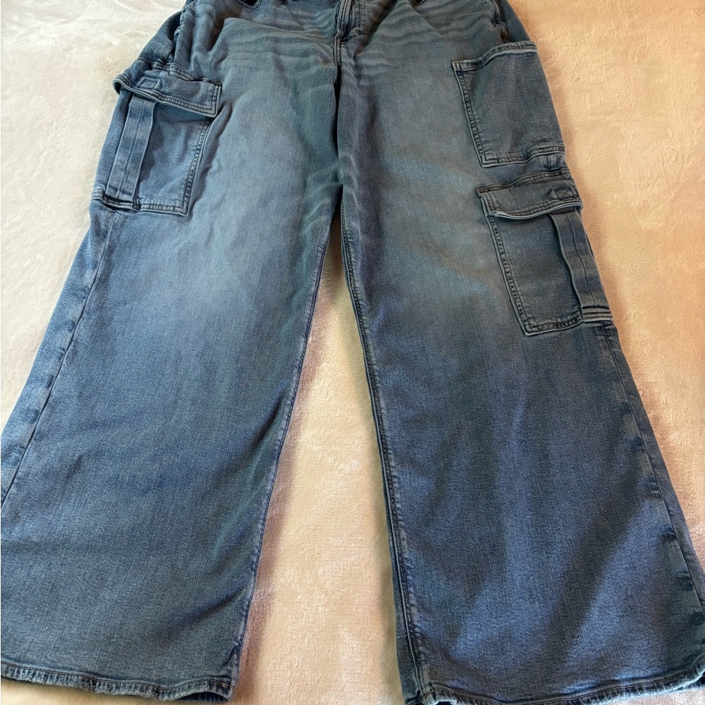 American Eagle Outfitters Blue Relaxed Fit Jeans
